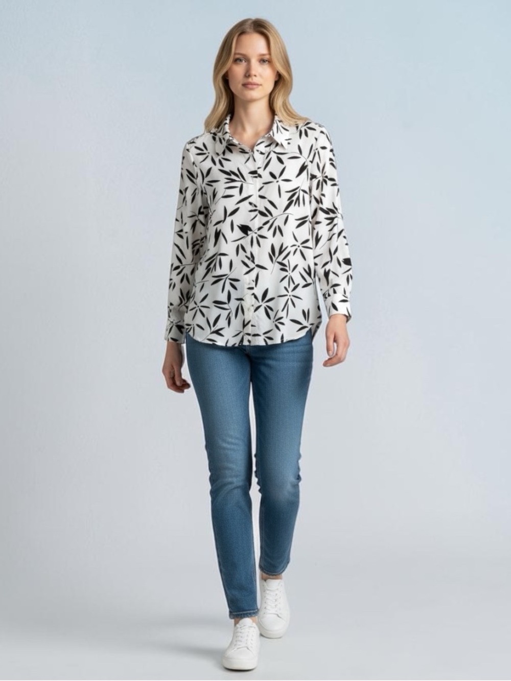 Philosophy Republic | Black White Leaf Print Button Front Blouse | Size Small